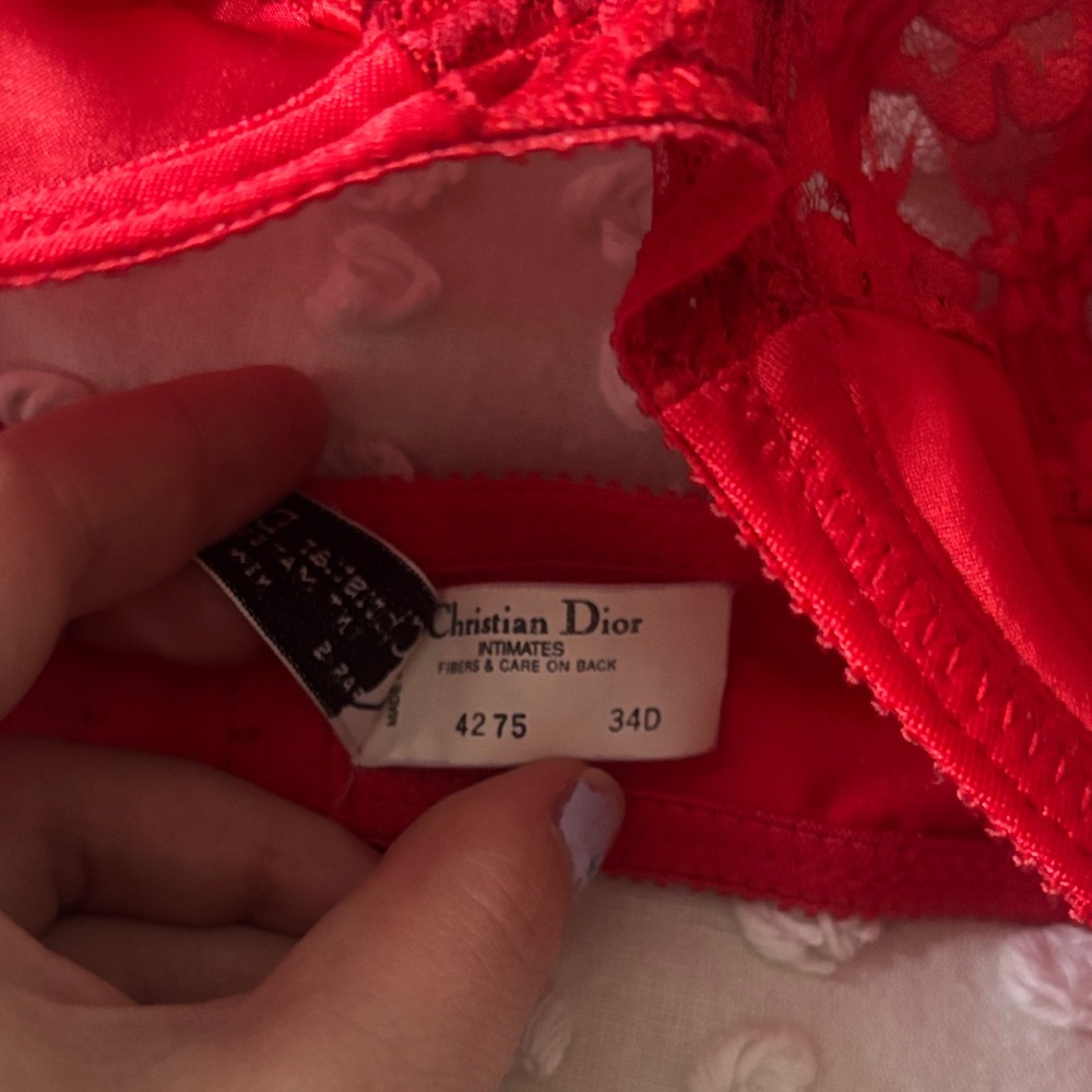 Dior Vibrant Red Lace Bra - Picture 3 of 3